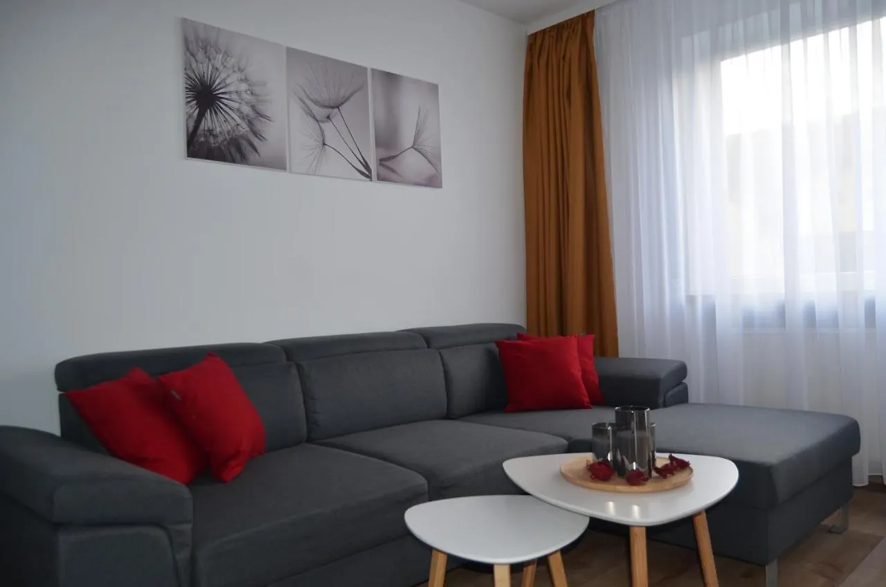 Villa Cozy House With Garden Kaufbeuren 0*,  Germania