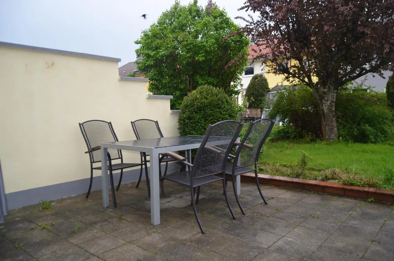 Villa Cozy House With Garden Kaufbeuren Germania
